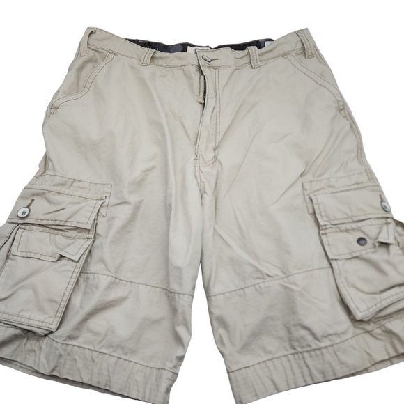 LEVIS STRAUSS & CO SNAP CARGO SHORTS Mens size 40
